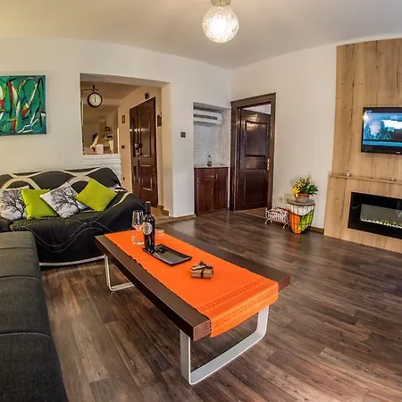 Art One Apartment